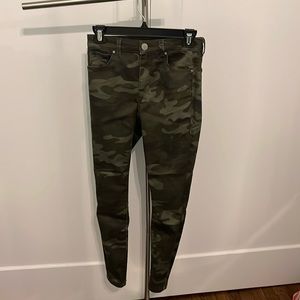 Design Lab Camo Skinny Leg Pants